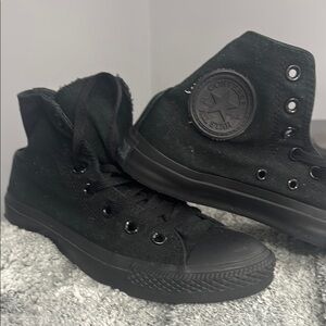 Converse All Star Black Canvas Sneakers  sz 6